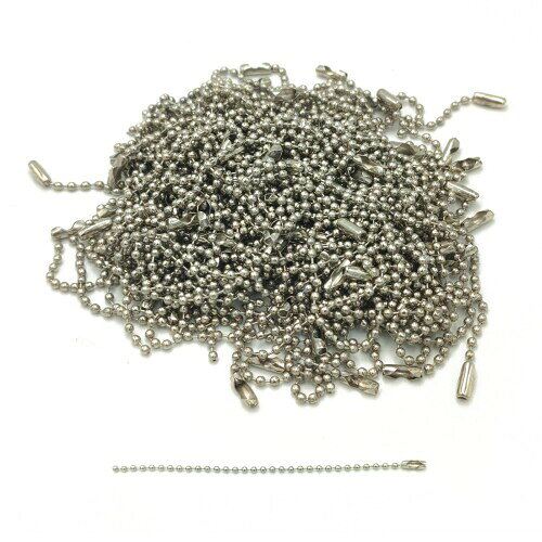 ボールチェーン12mm ボール径2mm シルバー 約100個 キーチェーン ハンドメイド アクセサリーパーツ 手作り 手芸用品 素材 DIY材料 【製品仕様】長さ:12cm 素材:金属 カラー:シルバー 約100個 【使用場合】マルチに使用できる大人気のボールチェーンです,チェーン接続、タグ、鍵、イヤリング、ジュエリー、小さなペンダントなどを作る際に欠かせないアクセサリーです。 【上質な素材】独特の光沢と耐久性を持つ高品質の合金製で、二重構造のデザインはかなり頑丈で、アイテムの紛失を防止します。 【幅広い用途】キーフォブや車のロック、アクセサリーなどの小物と一緒に使うとデザインの幅が広がる、大人気のベーシックアクセサリーです。想像力を働かせて、素敵なハンドメイド作品を作りましょう。 マルチに使用できる大人気のボールチェーンです。 接続金具は引き輪ではなくコネクタによる接続ですのでご注意ください。　専用ニッパでカットして長さを調節できます。 また、短く切ってキーホルダー用やストラップ用チェーンとしても加工できます。 商品コード57081754048商品名ボールチェーン12mm ボール径2mm シルバー 約100個 キーチェーン ハンドメイド アクセサリーパーツ 手作り 手芸用品 素材 DIY材料型番JWカラーシルバー※他モールでも併売しているため、タイミングによって在庫切れの可能性がございます。その際は、別途ご連絡させていただきます。※他モールでも併売しているため、タイミングによって在庫切れの可能性がございます。その際は、別途ご連絡させていただきます。