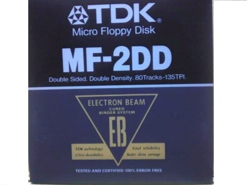 TDK ワープロ用 3.5インチ 2DD フロッピーディスク 1枚 アンフォーマット MF2DD プラスチックケース入 EB 3.5型 フロッピーディスク ワープロなどで使える 2DD　アンフォーマット 1枚　プラスチックケース入 はじめてご使用になる際はお使いのシステムでフォーマット(初期化)してご使用ください。 説明 3.5型　フロッピーディスク 2DD ワープロなどで使える 2DD　アンフォーマット 1枚　プラスチックケース入 はじめてご使用になる際はお使いのシステムでフォーマット(初期化)してご使用ください。 商品コード57063538590商品名TDK ワープロ用 3.5インチ 2DD フロッピーディスク 1枚 アンフォーマット MF2DD プラスチックケース入 EB型番MF-2DD-EB※他モールでも併売しているため、タイミングによって在庫切れの可能性がございます。その際は、別途ご連絡させていただきます。※他モールでも併売しているため、タイミングによって在庫切れの可能性がございます。その際は、別途ご連絡させていただきます。