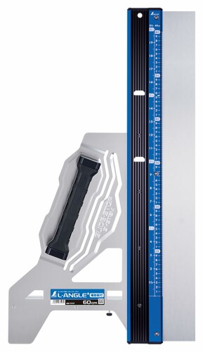 シンワ測定(Shinwa Sokutei) 丸ノコガイド定規 エルアングル Plus 60cm 併用目盛 補助板付 73197 電気丸ノコで板材を直角に切断する時のガイド定規に。寸法測定に。サイディングボードの切断に。 材料を傷から守り、凹凸があっても切断できる補助板付です。 スライド・ストップシステム採用でスーッとスライドし、グッと固定することができます。 ステン鋼付で丈夫です。 ガイド部はメートル目盛と尺相当目盛の併用目盛で303mmと455mmのケガキガイド付です。 【特長】 材料を傷から守り、凹凸があっても切断できる補助板付き。 スライド ■ストップシステム搭載で、スライダー溝付。3種類のラインナップ。 . 【用途】 サイディングボードなどの切断に。 . 【仕様】 ■直角度:600mmにつき0.6mm以下 ■目盛:60cm(2尺相当) ■竿サイズ:762×82.5×7mm ■突き当て高さ:15mm ■補助板厚さ:1mm ■材質:[本体] アルミ [ガイド面 ■補助板] ステンレス [保護キャップ] ABS樹脂 [大型ハンドル] ABS樹脂 ■エラストマー樹脂 ■パッケージサイズ:762×425×83mm ■パッケージ重量:1800g ■本体サイズ:762×425×83mm ■本体重量:1800g ■付属品:捨て木 商品コード39082014154商品名シンワ測定(Shinwa Sokutei) 丸ノコガイド定規 エルアングル Plus 60cm 併用目盛 補助板付 73197型番73197カラーブルー※他モールでも併売しているため、タイミングによって在庫切れの可能性がございます。その際は、別途ご連絡させていただきます。※他モールでも併売しているため、タイミングによって在庫切れの可能性がございます。その際は、別途ご連絡させていただきます。