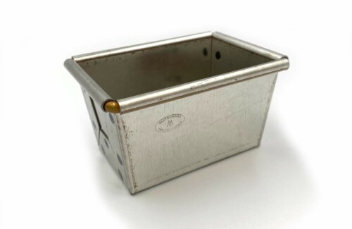 松永製作所(Matsunaga) シリコン付 ブリキパウンド型8センチ