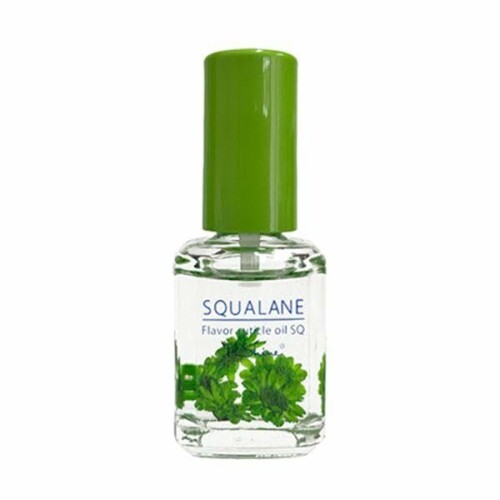 P. Shine フレーバーオイルSQ ウッドブレンド 12mL ネイルオイル 商品紹介 スクワランオイルは浸透性が良く肌に素早く馴染み、油成分が水分の蒸発を防ぎます。 冬場に固まることがなく、刷毛取れの心配がございません。 ※ドライフラワーの色や形状は異なる場合がございます。 安全警告 お肌に異常が生じていないかよく注意して使用してください。お肌に合わないときは、ご使用をおやめください。 商品コード39081858720商品名P. Shine フレーバーオイルSQ ウッドブレンド 12mLカラーマルチカラー※他モールでも併売しているため、タイミングによって在庫切れの可能性がございます。その際は、別途ご連絡させていただきます。※他モールでも併売しているため、タイミングによって在庫切れの可能性がございます。その際は、別途ご連絡させていただきます。
