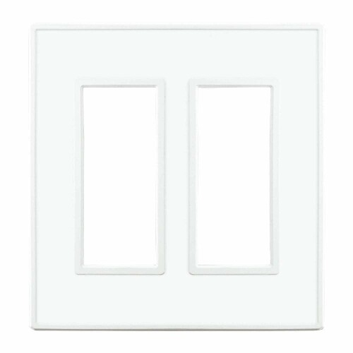 スガツネ工業（210032228）PXP−FW02−CWスイッチ・コンセントプレート（2連） フレックスホワイトシリーズ 【対応スイッチ・コンセント例】パナソニック社:フルカラーシリーズ/神保電器社:NK SERIE、ニューマイルドビーシリーズなど ファブリックを替える感覚で、スイッチ ■コンセントプレートを楽しむという発想。豊富なテクスチャとカラーで、コーディネートの幅を広げます。 商品コード39082220820商品名スガツネ工業（210032228）PXP−FW02−CWスイッチ・コンセントプレート（2連）型番PXP-FW02-CWカラークリアーホワイト※他モールでも併売しているため、タイミングによって在庫切れの可能性がございます。その際は、別途ご連絡させていただきます。※他モールでも併売しているため、タイミングによって在庫切れの可能性がございます。その際は、別途ご連絡させていただきます。