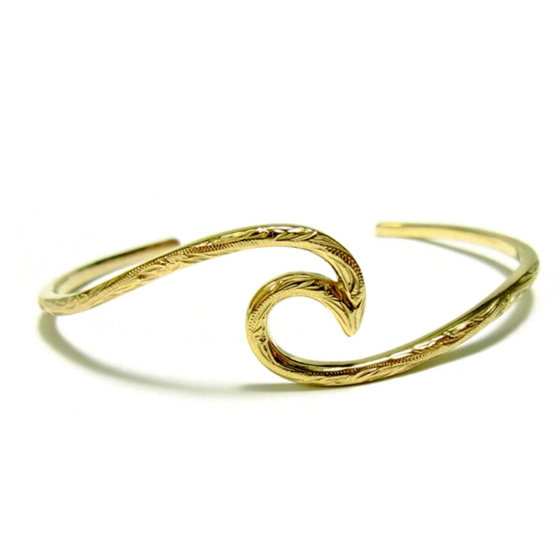 Hawaiian Jewelry 波バングル(イエローゴールド)バングルブレスレットハワイアンジュエリーハワジュサージカルステンレス316Lイエローゴールド波好きにオススメ送料無料ラッピング無料 男女兼用バングル 基本5-7日発送お取り寄せ...