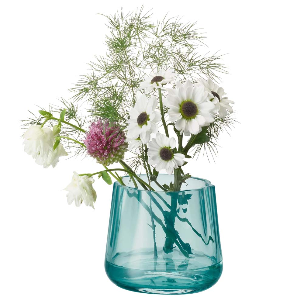 シンプルで造形が美しいハンドメイドの花瓶です。 キャンドルホルダーとしてのご使用もおすすめです。 四季折々の切り花、枝葉といったグリーンなど様々なアレンジメントに用いることができます。 ※本商品は職人さんの手によるハンドメイド製品ですので、...