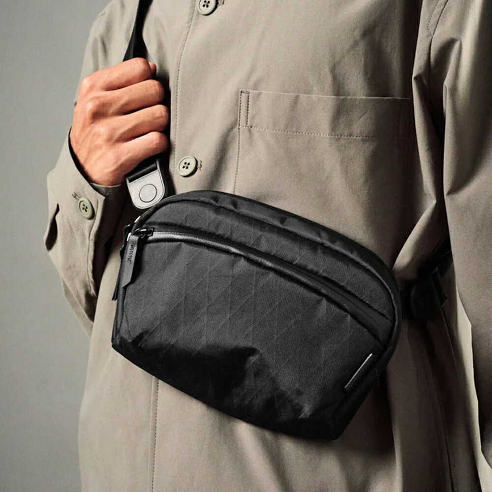 【公式】[ALPAKA/アルパカ] ショルダーバッグ FLIGHT SLING 1L X-PAC ボディバッグ スリングバッグ サコッシュ ポーチ ガジェットケース メンズ レディース ミニバッグ 斜め掛け 軽量 防水性 旅行 アウトドア フライトスリング エックスパック[送料無料] alpaka-10000084 ALPAKA公式ショップ 楽天市場店 サンプル画像3