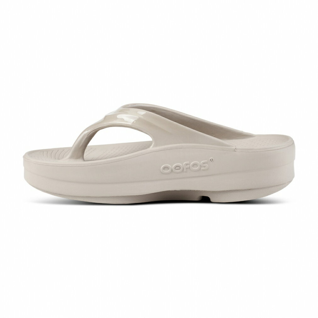 3/1����������Ǻ���100��P�Хå� �����ե��� OOmega Nomad 0440102222 00102 ��ǥ����� �ޥ�� �ӡ���������� : �١����� OOFOS