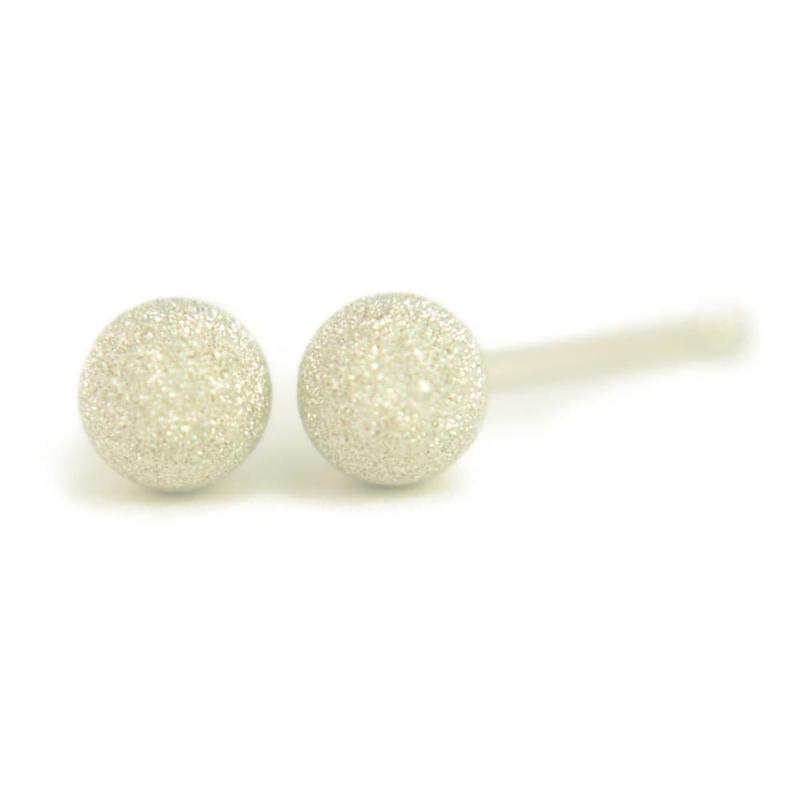 [yokomountain] 【プラチナピアス】 セカンドピアス フラッシュボールピアス 4mm 軸太 日本製 小ぶり シンプル ピアス芯幅太タイプ 太さ0.9mm長さ10mm 1ペア両耳販売 スターダスト Pt900