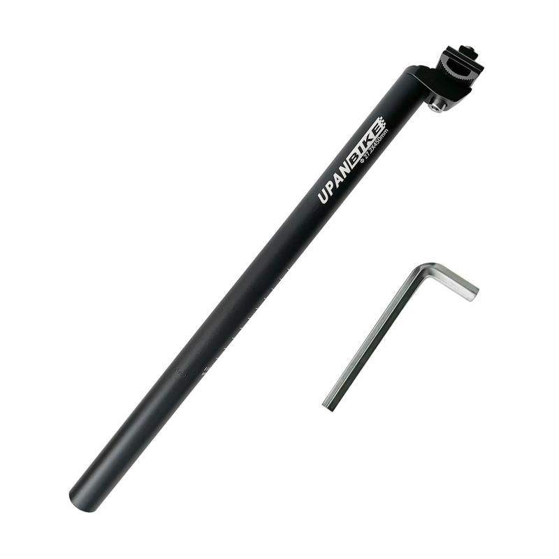 UPANBIKE 自転車シートポスト Φ25.4mm 27.2mm 28.6mm 30.4mm 30.9mm 31.6mm 45cm ロングマウンテンバイク ロードバイク シートポスト1. 伸ばし寸法： サドル支柱長を延長する事により、小径車に多くみられるシート位置の 低さを解消する事ができ、長身ライ ダー でも快適な乗車姿勢が確保できます。2. クランプを介して調整する, サドルの傾き角を調整することができ.,それは大部分のサドルに合います3. 簡単なインストール： このシートポストにサドルを取り付けるのは簡単です。 補助六角ネジのみが必要です。クッションをシートチューブに取り付けることができます。4. シートポストには安全なラインマークがあります,少なくとも最小安全線の上に挿入してください。5.シートポストチューブの厚さ: 2mm（仕様Φ25.4mm、Φ27.2mm、Φ28.6mm、Φ30.4mm、Φ30.9mm、Φ31.6mm）