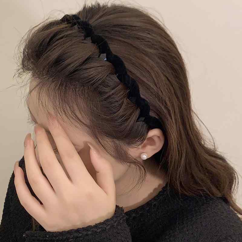 Rakuten - レディース ヘアバンド ベルベット 編み込み ウェーブ ふんわり レトロ 洗顔用 頭頂高め 柔らかい 布 日常使い ヘッドアクセサリー