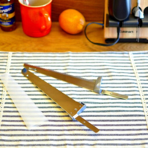 クイジナート 電動ナイフ専用 パン切り用 替刃 ブレード パーツ 部品 Cuisinart CEK-40BB Bread Blade 本体は付属しません クイジナート 電動ナイフ専用 パン切り用 替刃 ブレード パーツ 部品 Cuisinart CEK-40BB Bread Blade 本体は付属しません