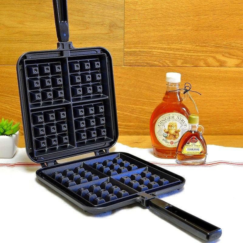 ノルディックウエア ベルギーワッフルメーカー 直火 NordicWare 15040 Cast Aluminum Stovetop Belgium Waffle Iron