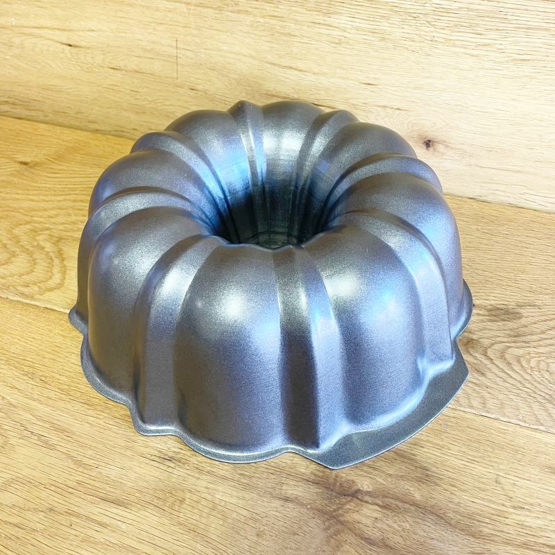 mfBbNEFA ogP[L^ 26.5cm Nordic Ware Formed-Aluminum Bundt Cake Pan
