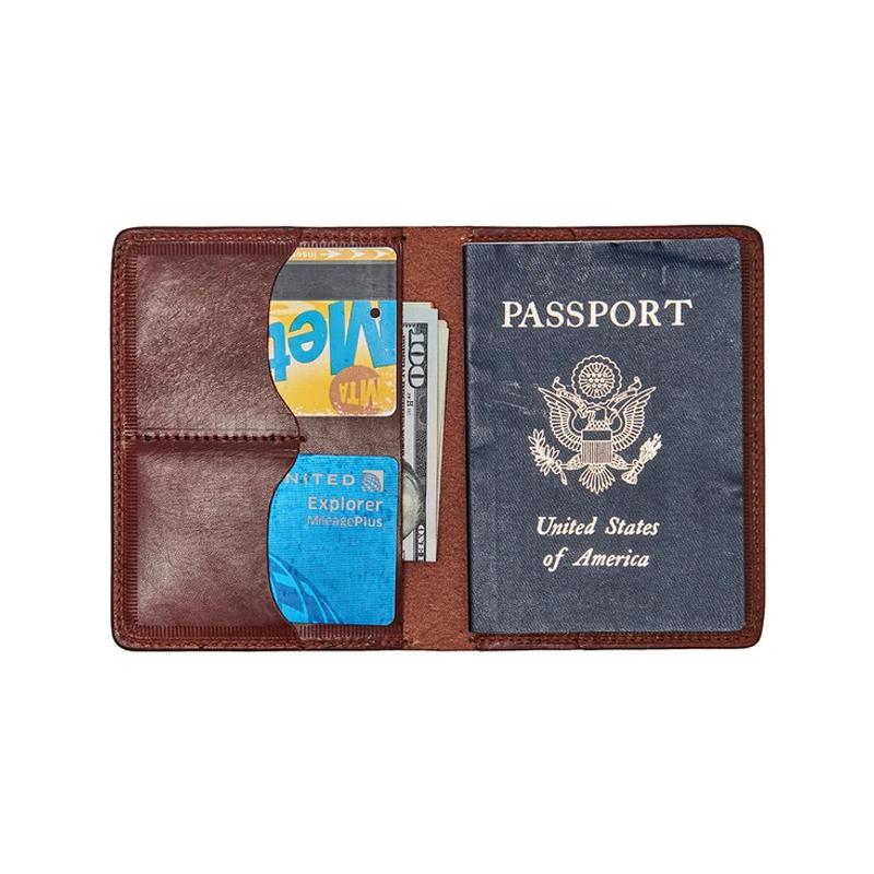 パスポートケース アメリカ製 レザー ARTIFACTLeather Passport Wallet