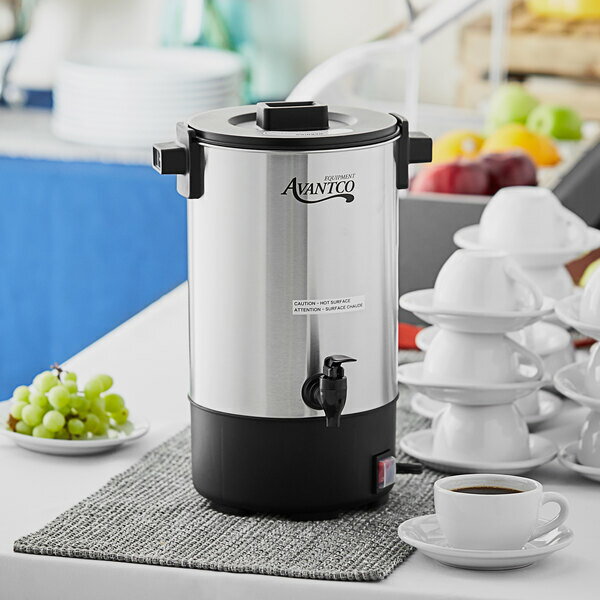 大きいコーヒーメーカー コーヒーサーバー 30カップ パーティ ホテル Avantco CU30ETL 30 Cup (150 oz.) Single Wall Stainless Steel Coffee Urn/Coffee Percolator 家電