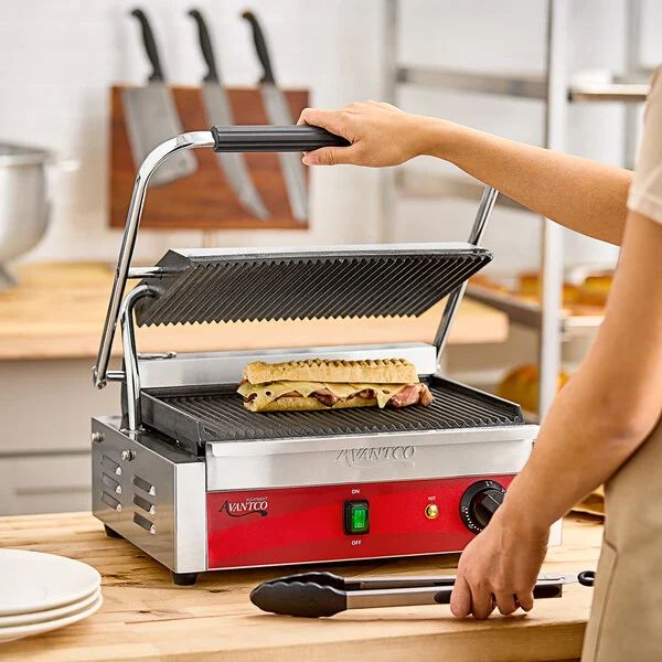 パニーニメーカー 業務品質 プロ仕様 プレス グリル 溝あり 波面 Avantco PG200 Commercial Panini San..
