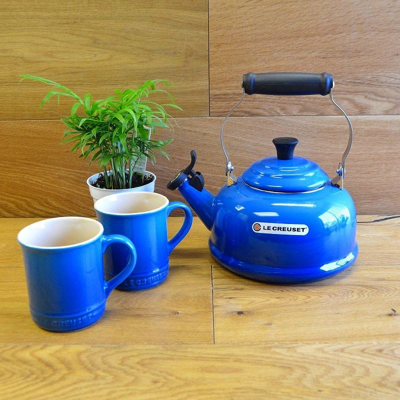 EN[[ Pg}OZbg }ZC u[  N[[ ₩ Le Creuset Teakettle & Mug Set Marseille Blue