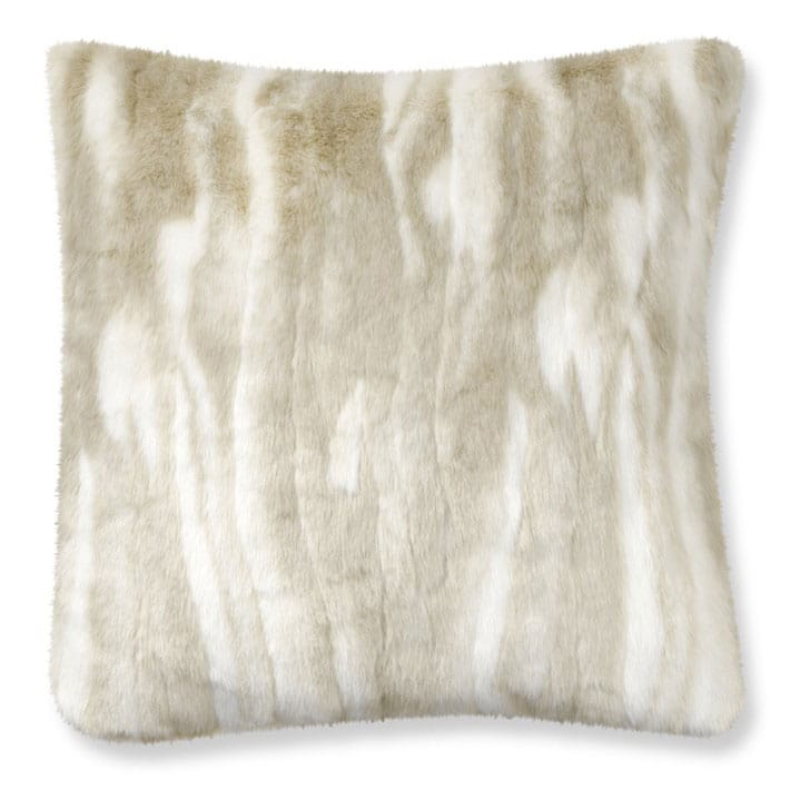 ウィリアムズソノマ フェイクファー枕カバー クッションカバー アーティックフォックス Williams-Sonoma Faux Fur Pillow Cover, Arctic Fox