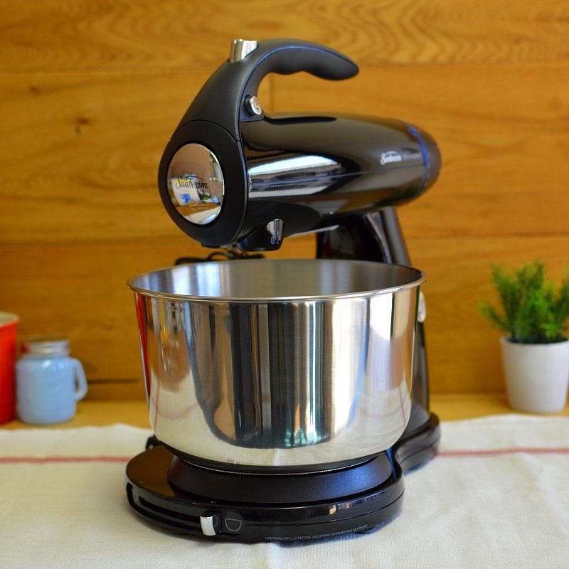 サンビーム スタンドミキサー ミックスマスター Sunbeam 2594 350-Watt MixMaster Stand Mixer with Dough Hooks and Beaters 家電