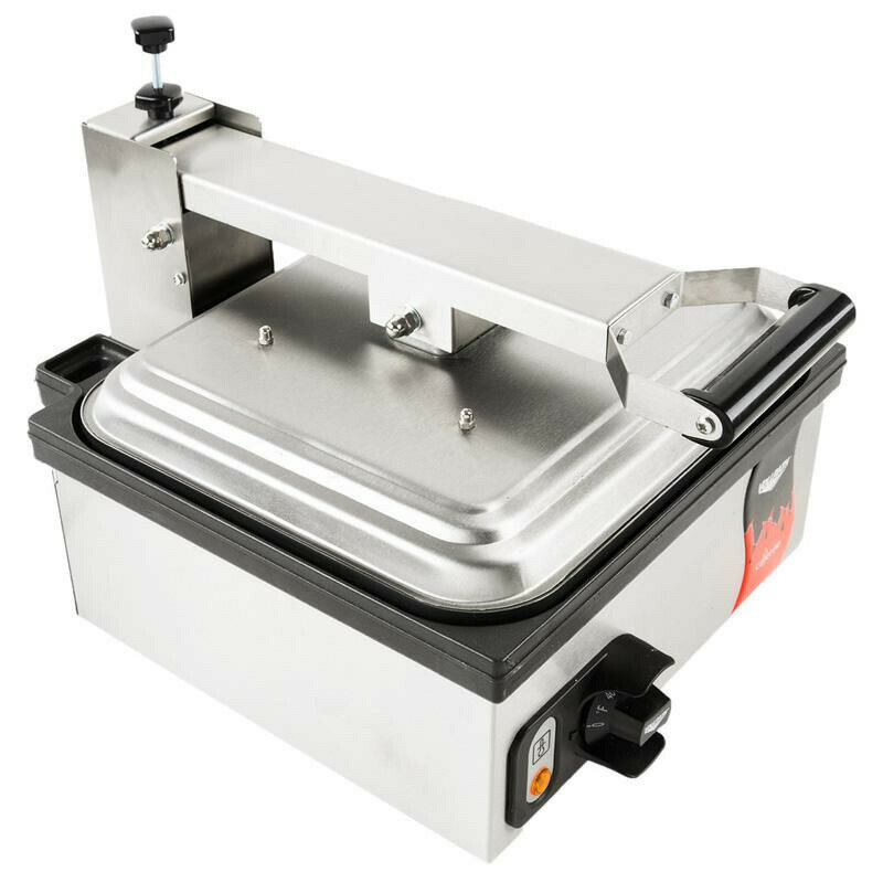 pj[j ThCb` O vX Ɩi a 34cm~31cm Vollrath Cayenne 40790 Single Panini Sandwich Press with Grooved Non-Stick Plates - 120V, 1800W Ɠd