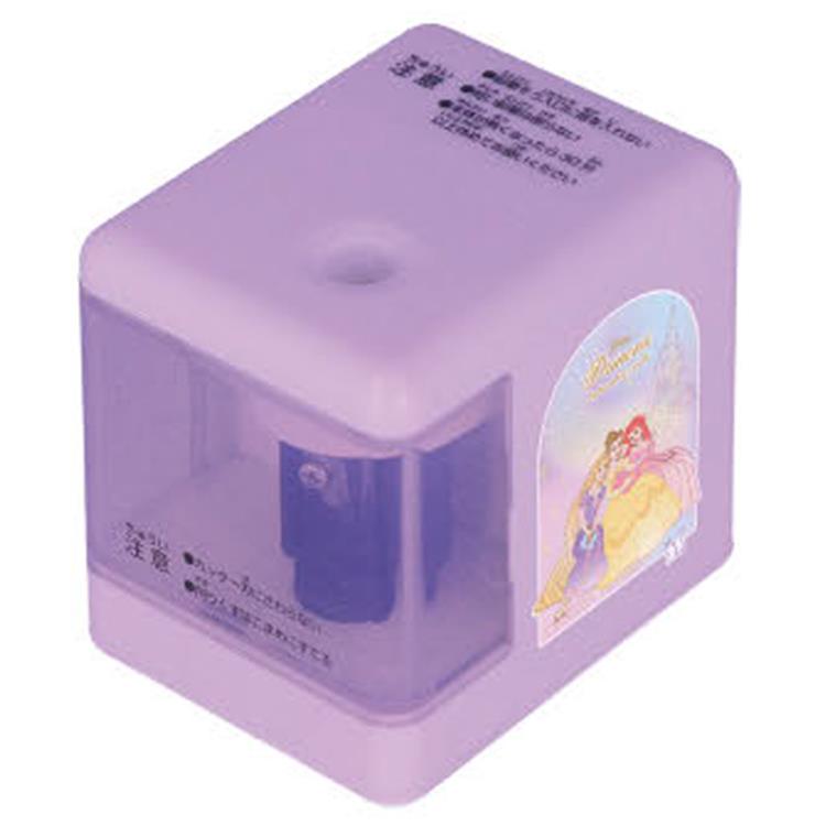 商品仕様3000回削っても綺麗に削れる。タングステン刃搭載【本体サイズ】約W50.2×H59.5×D63.8mmパッケージ：約W100×H146×D53mm【素材】本体：ABS ／ カッター刃：タングステン鋼【本体重量】約125g【仕様】取扱説明書付、単三電池2本使用（※別売り）【特長】・摩耗しずらい・折芯とりだし・発熱防止【生産国】中国特記事項※画像はあくまでも商品イメージになります。実際の商品と色や仕様が異なる場合がありますので、予め御了承ください。 ※メーカー希望小売価格はメーカーカタログに基づいて掲載しています。
