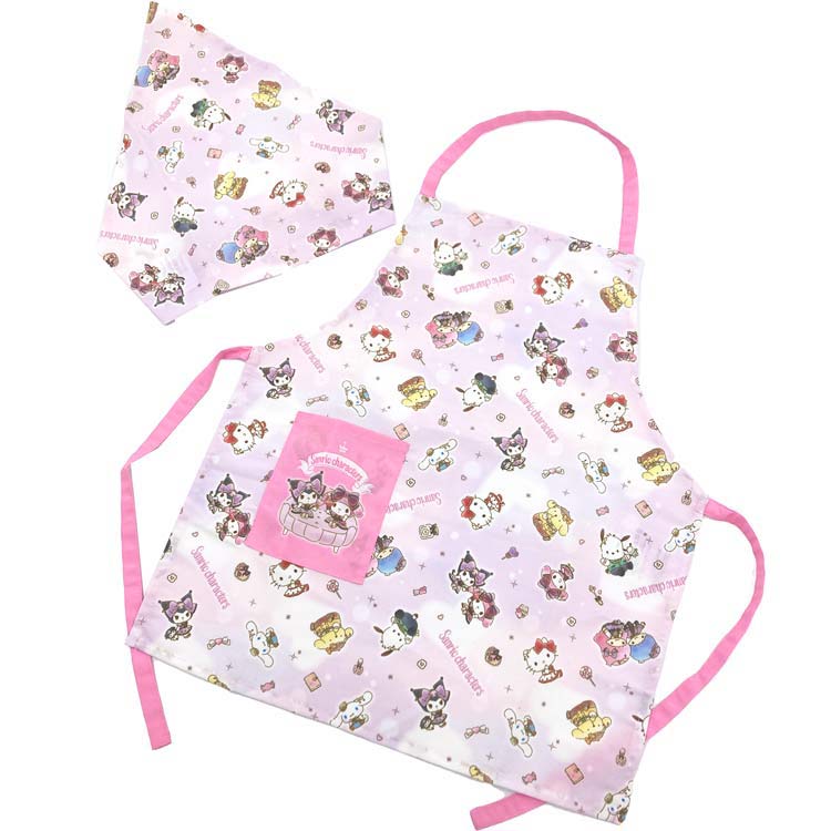 商品仕様【サイズ】約身丈44×身幅40cm（身長110cmサイズ） 【素材】ポリエステル100% 【内容】エプロン・三角巾 各1枚 【生産国】中国特記事項※画像はあくまでも商品イメージになります。実際の商品と色や仕様が異なる場合がありますので、予め御了承ください。 ※メーカー希望小売価格はメーカーカタログに基づいて掲載しています。