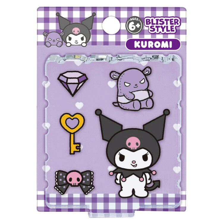 商品仕様【サイズ】本体：約H55×W40×D7mmパッケージ：約H120×W45×D7mm【素材】アクリル【重量】約15g【特長】・ブリスターパッケージのようなアクリルキーホルダー！※柄はすべて印刷です。立体マスコットは入っておりません。・自立するから並べても楽しめる！・ウラにもミニチュアパッケージ風の印刷！【生産国】日本特記事項※画像はあくまでも商品イメージになります。実際の商品と色や仕様が異なる場合がありますので、予め御了承ください。 ※メーカー希望小売価格はメーカーカタログに基づいて掲載しています。
