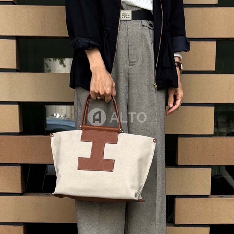 楽天ALTO　楽天市場店☆2025春夏物モデル☆ IACUCCI イアクッチ SORBETTO ソルベット M 4890MNATURALE ショルダーバッグ・ハンドバッグ レディース