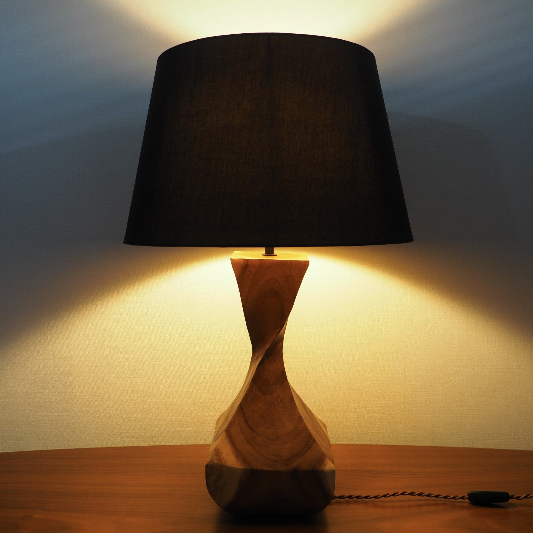 テーブルランプ　1灯　E26電球対応　コンセント仕様　テーブルスタンドFina　Gold