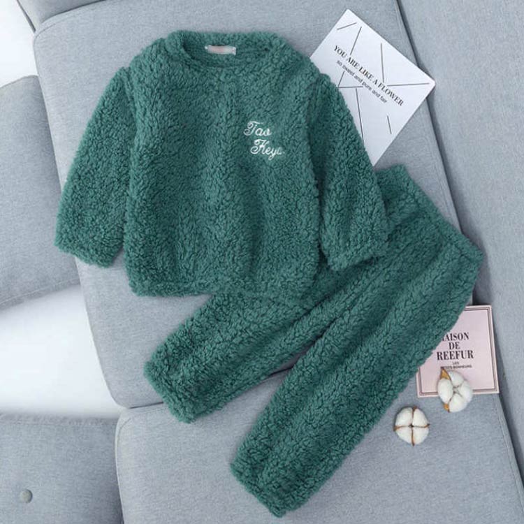 送料無料 ルームウエア セットアップ 上下セット キッズ フリース 裏起毛 部屋着 秋 秋冬 冬 パジャマ ナイトウェア 可愛い 女の子 男の子 ユニセックス 子ども 子供 ルームウエア もこもこ シャギーボア 防寒 保温 3