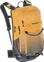 \全品P5倍★7/18(金)限定/Evoc イーボック Stage 18L Loam Carbon バックパック リュックサック ライダー バイク 自転車にも かっこいい おすすめ (AMACLUB)