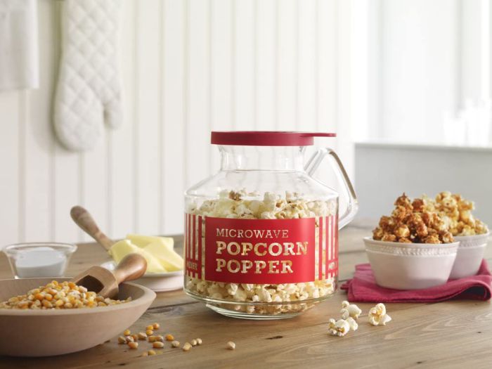 ティーポットのようなユニークなフォルムのポップコーンメーカー。耐熱ガラス製だから丈夫で強く、安心です。アメリカンな雰囲気もポップでキュートですね。