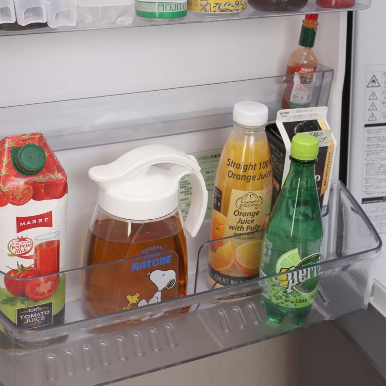 Aマートeショップの冷水筒 麦茶ポット スヌーピー タテヨコ スライド 1.3L K-1261NN ピッチャー 水差し｜アングル3