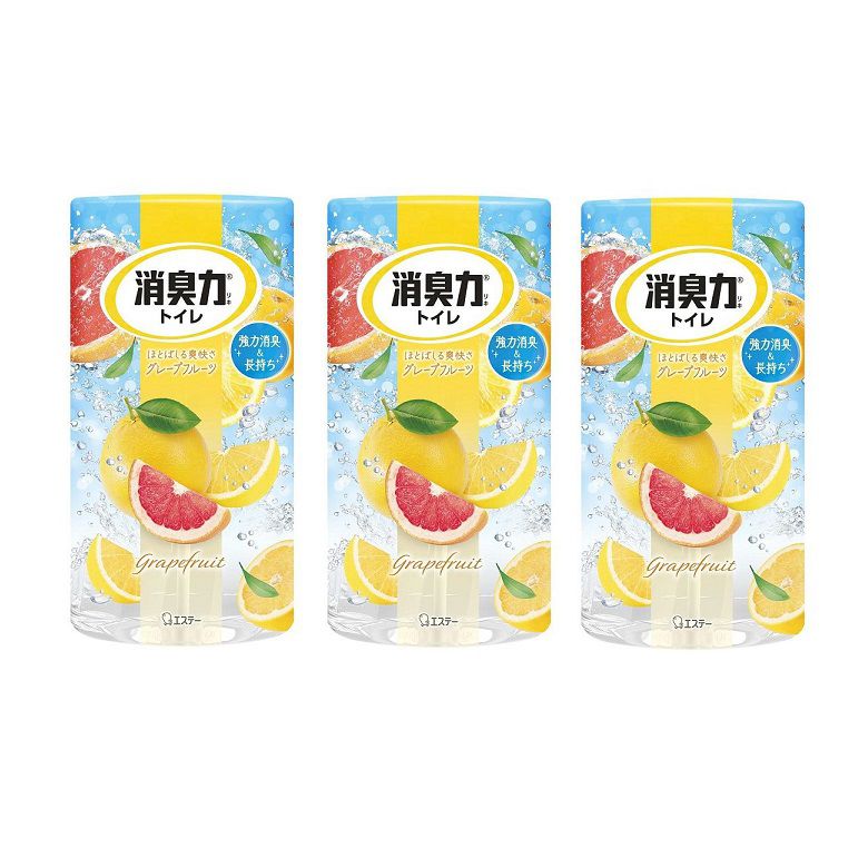 商品名 トイレの消臭力 トイレ用 グレープフルーツ 400mL 【×3個セット】 商品説明 グレープフルーツの皮をむいた瞬間に果汁がほとばしるような、爽快な香りです。しっかり消臭　すっきり香るナノパウダー※が悪臭をすばやく強力に吸着し、消臭。※ナノレベルの孔（あな）を持つ、悪臭を吸着する消臭剤。トイレ特有の尿のしみつき臭、とびちり臭にも効きます。しっかり消臭された空間に、良い香りが広がります。香りや効果の強さが調節できます。香りや効果は通常約2〜3ヵ月持続します。（使用状況により異なります。）■成分：無機系消臭剤、香料、界面活性剤(非イオン、陰イオン)※無香料には香料は含まれません。■内容量：400mL■使用期間/使用回数：通常2〜3ヵ月間（季節や使用状況により異なります。）※リニューアルなどによりパッケージなどの仕様が予告なく変更になる場合がございます。ご了承ください。 おすすめ商品