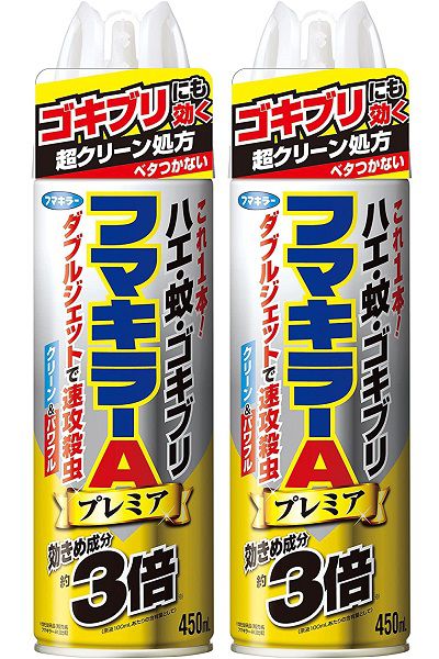 商品名【まとめ買い ×2個セット】フマキラーA ダブルジェット プレミア 450ml 殺虫剤 スプレー商品説明【まとめ買い ×2個セット】原材料・成分 d-T80-フタルスリン(2.025g / 本)、d-T80-レスメトリン(0.27g / 本) 効きめ成分 約 3 倍。(原液 100mL あたりの含有量として) 当社従来品フマキラーA ダブルジェット(販売名フマキラーAt)の 3倍の効きめ成分を配合し、少ない噴射でしっかり効く。汚れが少ないクリーン処方。 汚れの原因となるオイル量をおさえたクリーン処方だから、室内で使いやすい。 マダニもしっかり駆除。 使用上の注意 [してはいけないこと]●人体に向かって噴射しない。また、噴霧を直接吸入しない。●20秒以上連続噴射しない。[相談すること]●身体に異常を感じた時は、使用を中止し、直ちに本剤がピレスロイド系殺虫剤であることを医師に告げて診療を受ける。[その他の注意]●定められた使用方法を必ず守る。●噴射中は噴射する人以外の入室をさけ、噴射後室内の空気を外気と交換後入室する。●眼に入らないよう注意し、入った場合は直ちに充分水洗いし、眼科医の手当てを受ける。●皮膚に対して弱い刺激性があるので、皮膚につかないよう注意し、ついた場合は直ちに石けんで充分洗う。●皮膚、飲食物、食器、おもちゃまたは飼料等に噴霧がかからないようにする。●アレルギー症状やカブレ等を起こしやすい体質の人は薬剤に触れないようにする。●金魚、熱帯魚、小鳥等のペット類や植物に、噴霧がかからないようにする。本剤は魚毒性があるので、魚類には充分注意する。●家具、建具、カーテン、ふすま、プラスチック製品等に直接噴射すると、変色・しみになるおそれがあるので注意する。●缶をさかさにして使用しない。●噴射後の床等はすべりやすくなるので充分注意する。●換気する。 ※リニューアルなどによりパッケージなどの仕様が予告なく変更になる場合がございます。ご了承ください。おすすめ商品