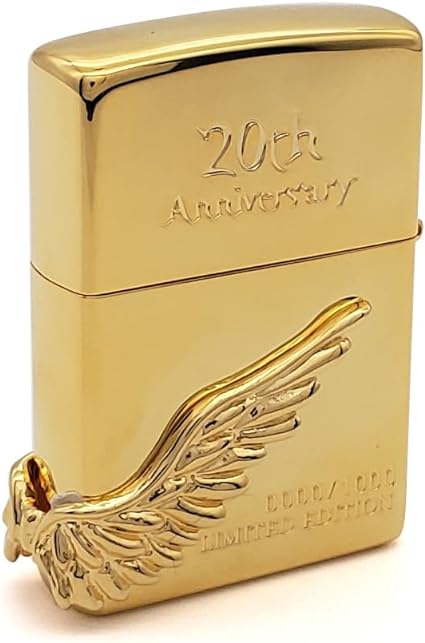 雑貨屋 AMATERASUの限定ZIPPO 2024 限定 エンジェルウイング ゴールドコーティング 2000個限定 金 百式 人気 限定ジッポ プレゼント おしゃれ レア 羽ジッポ 翼 鏡面加工 かっこいい ジッポー ライター PAW｜アングル3