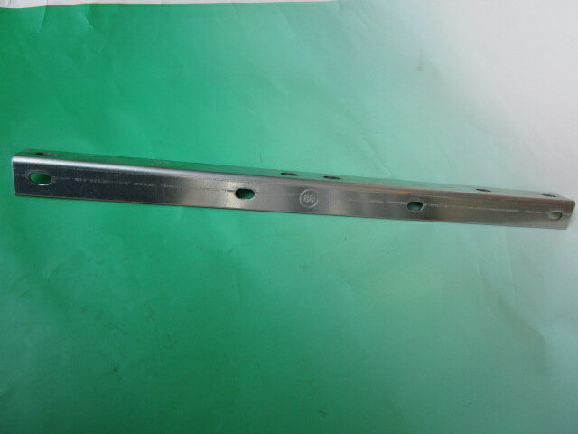 アフリ止め　妻アングル　あふりどめ　亜鉛　3X35X35　L＝650mm　折板88、150タイプ用　タカヤマ金属工業製品