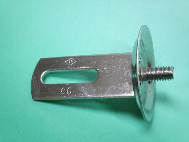 つば付き足　L＝80　ステンレス製（SUS304）　厚み3mm　幅32mm　キャップ付きアンカー　タカヤマ金属工業