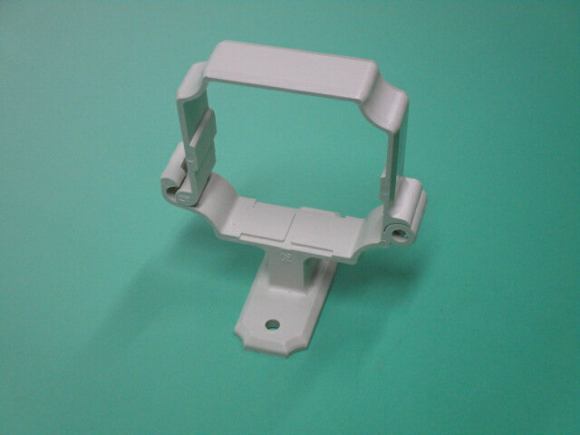 Y60H　Y60　ブラケットデンデン　L24　つかみ　T足　エスロン雨樋　L＝24　GK70　積水化学工業(株)　セキスイ　ホワイト　白　W