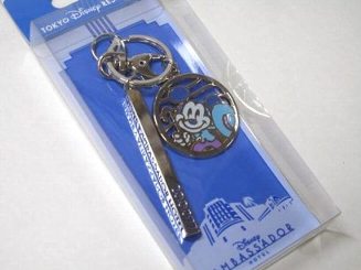 ディズニーリゾート限定　アンバサダーホテル　キーチェーンのサムネイル