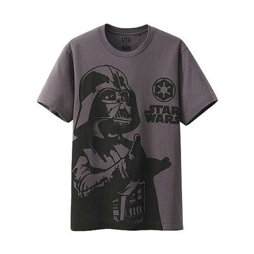 ユニクロ　雑貨　通販UT　スターウォーズ　ダーズベイダー　全面Tシャツ　L