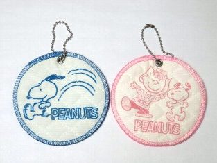 スヌーピー キルティング キーチェーンセット コースターにも ピンク&青