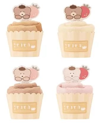 モコモカ　カップケーキ風ハンドタオル　マスコットバッチ　各1種セット※日時時間指定不可の商品です　..
