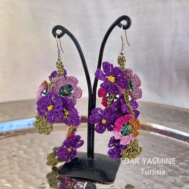 Rakuten - トルコ伝統工芸　oya刺繍　お花7連ピアス04　「ボタニカルムードでココロとカラダのリラックスを」　おしゃれピアス　パーティー　プレゼント　コットン　シルク　刺繍　　1点もの　オリジナル　oya刺繍　Troya-F7P04