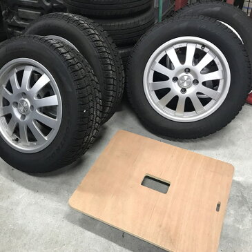 タイヤラック タイヤカバー付き キャスター 付き 平台車 木製台 サイズ60×50cm タイヤ袋 4枚 耐荷重150Kg タイヤ台 軽自動車 ~ 19インチ ホイールラック 楽天ラッキーシール付き