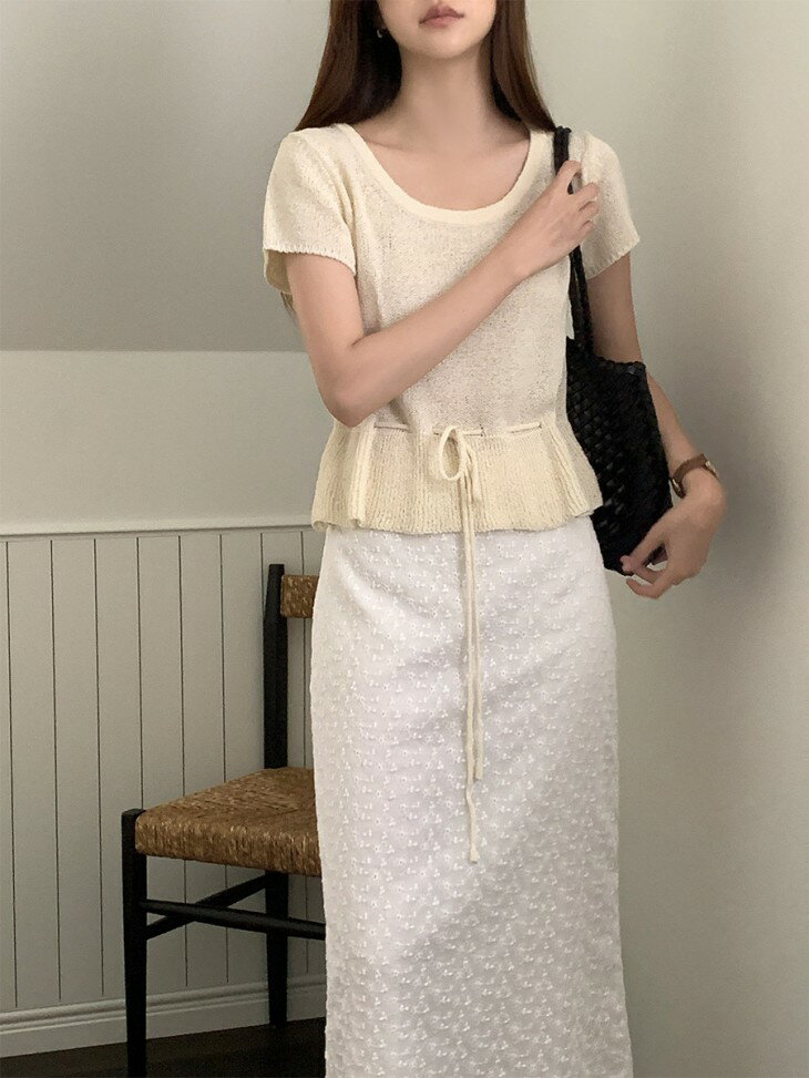 【半額クーポン対象】サマーニット トップス 半袖 透け感 上品 大人可愛い ウエストリボン デート おすすめ おしゃれ レディース トレンド 人気 プチプラ 韓国ファッション 2025秋冬新作 【23246-d】【予約販売：15-20日】【送料無料】メ込2