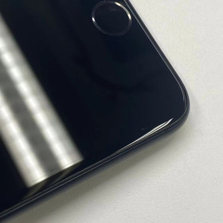 【中古】iPhoneSE 第2世代 256GB MHGW3J/A docomo版SIMフリー