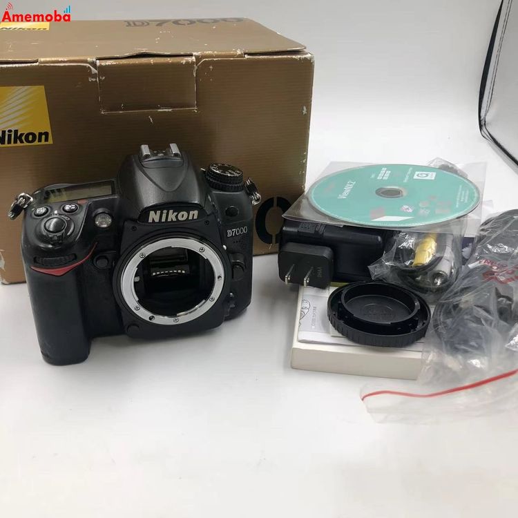 レビュー投稿だけで、保証期間一週間のところ、新品一ヶ月、中古品三ヶ月に延長！さらにストア評価投稿だけでネットワーク利用制限永久保証！ぜひレビュー投稿やストア評価をお願い致します。＜商品概要＞ 品名　D7000 ブラック NKR-D7000B色　ブラック状態　中古品、本体に塗装ハゲと擦り傷がございます。写真では写しきれない部分もございますのでご了承ください。付属品　写真に載っているものが全てです。バッテリー　ーネットワーク利用制限　−モデル番号　NKR-D7000BMP:15300RP:15800YP:15800AP:BP:WP:YOP:FT D7000 ブラック NKR-D7000BAME:A2AKB0020282212ID:28517228