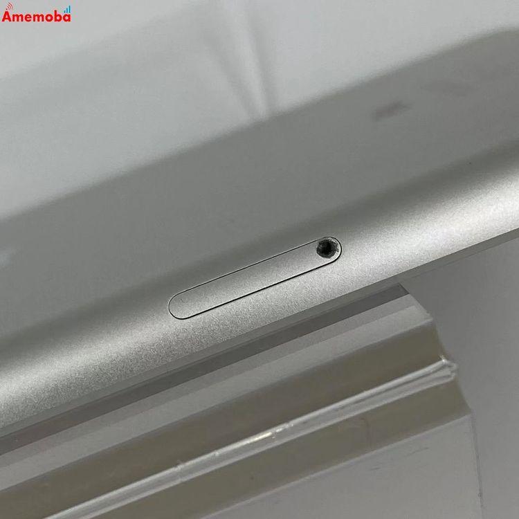 爆速発送のアメモバ楽天市場店の【中古】iPad mini 第3世代 64GB MGJ12J/A docomo版 訳あり品｜アングル3