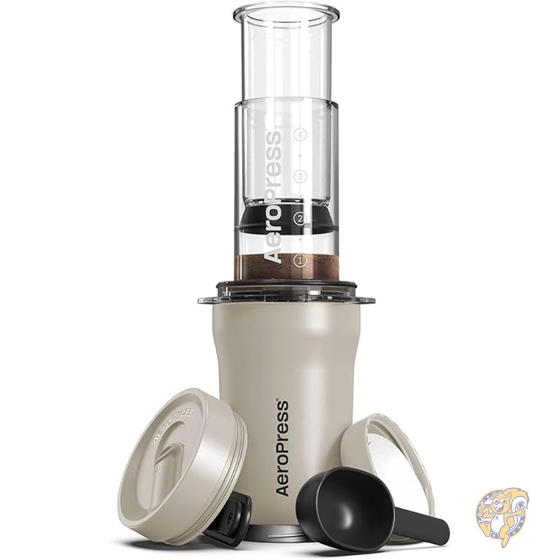 【クーポン配信中】エアロプレス AeroPress Go Plus 旅行やキャンプに最適 小型ポータブルコーヒーメーカー フレンチプレス プアオーバー エスプレッソ 苦味のないコクのあるコーヒーを組み合わせた3 in 1の抽出方法 コーヒープレスキット クリーム