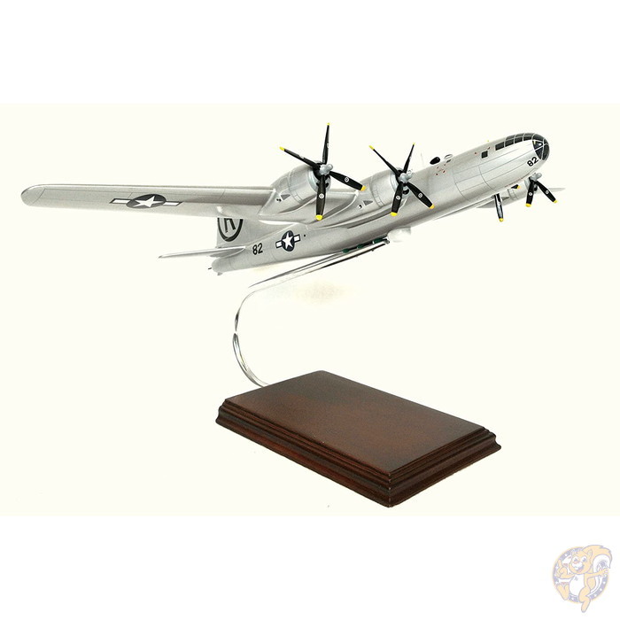 マスタークラフトコレクション ボーイングB-29 ”エノラゲイ” 1/72スケール モデル 飛行機 送料無料